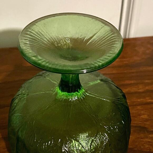 Vintage FTD 1978 Avocado Green Glass Pedestal Compote Candy Dish Vase Oak Leaf - Picture 6 of 9